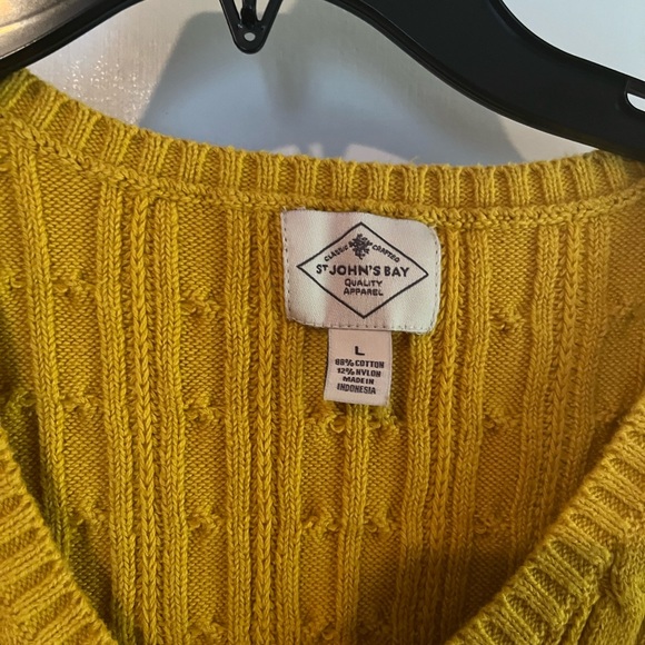 St. John’s Bay mustard yellow cable knit sweater large. - Picture 3 of 3